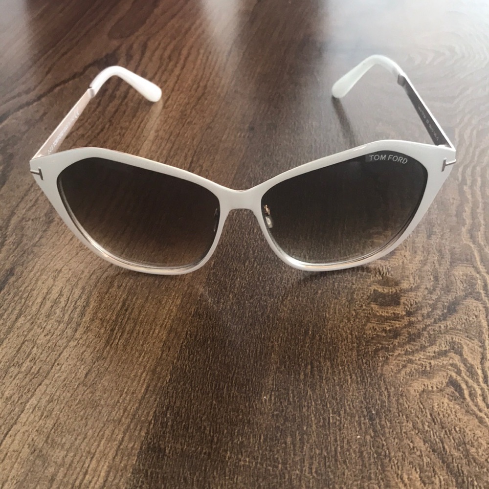 Tom Ford “Lena” sunglasses
